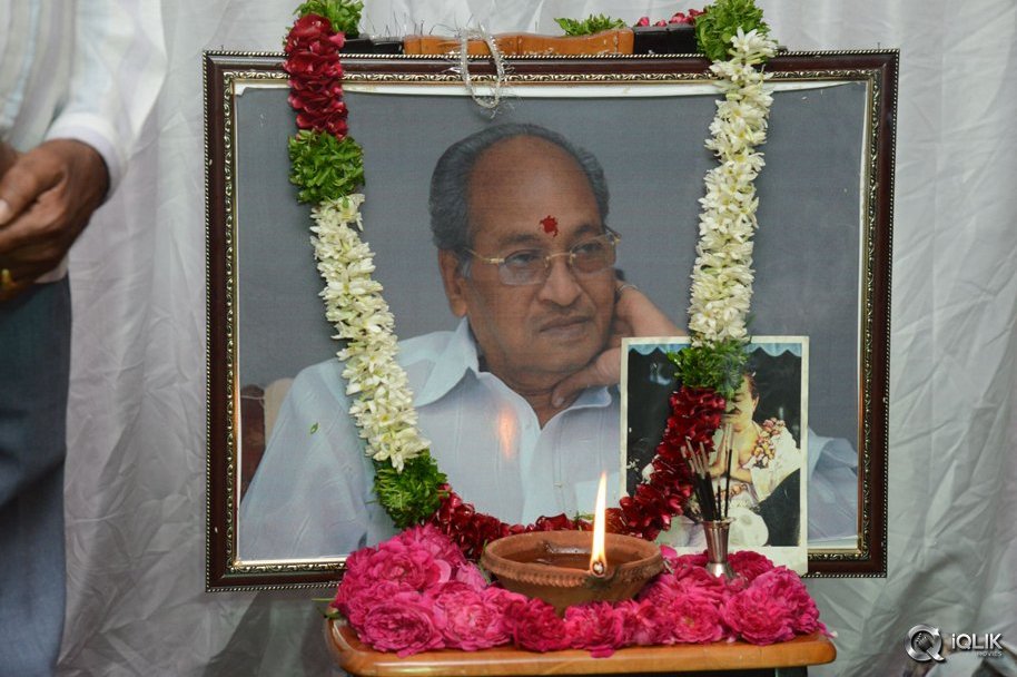 Celebrities-Pay-Homage-To-Edida-Nageswara-Rao